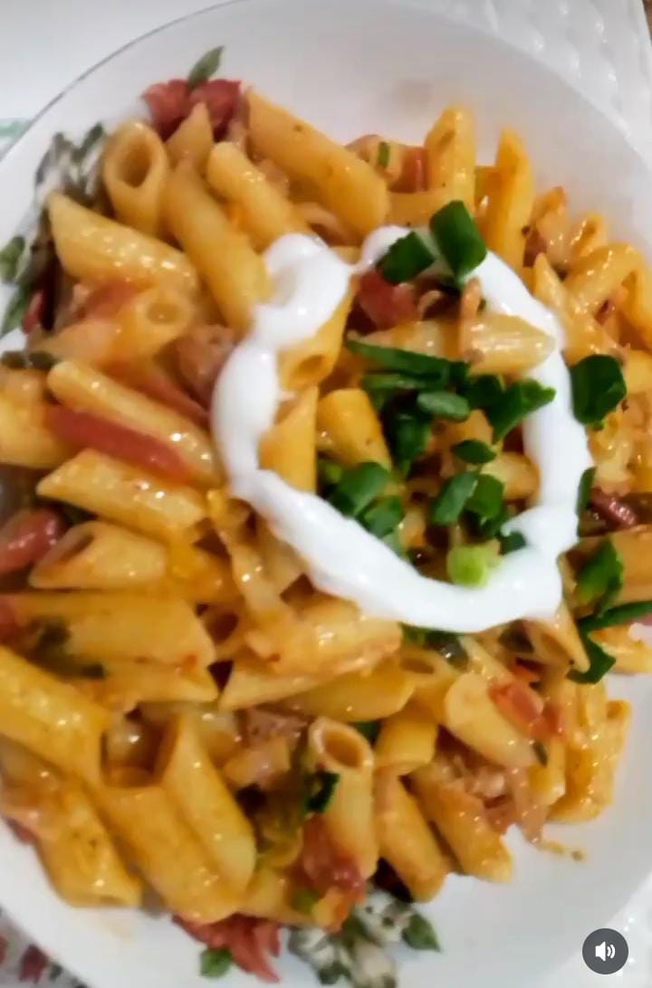 yums pasta red